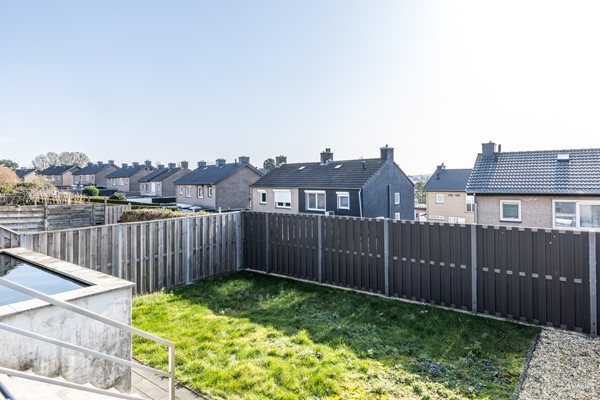 Foto - Te koop: Instapklare gemoderniseerde geschakelde 2 onder 1 kap woning in Simpelveld